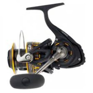 Vista general del carrete Daiwa Black Gold 4000 para spinning, pesca en mar y depredadores.