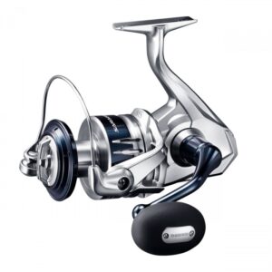 Vista general del carrete Shimano Saragosa SW10000PG para spinning pesado y pesca en mar.