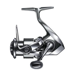 Vista general del carrete Shimano Stella FK C3000M HG para spinning técnico, pesca con señuelos y uso premium.