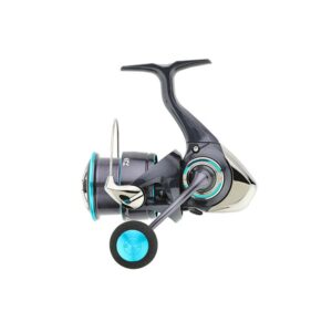 Vista general del carrete Daiwa Emeraldas E 23LT 2000 SXH para eging y pesca de cefalópodos.